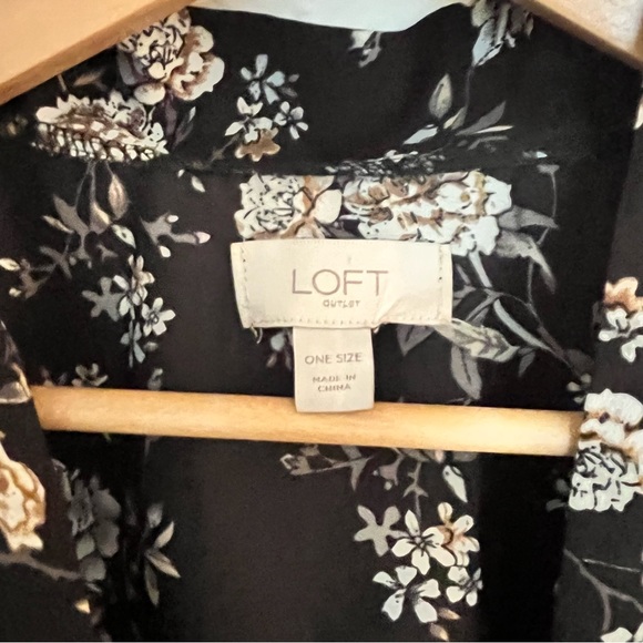 LOFT Floral Kimono - Picture 3 of 3